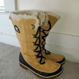 Sorrell winter boots